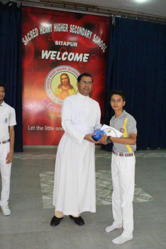 Prize Distribution For Full Attendance